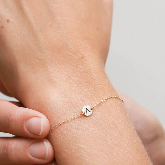 Pulseira Mini Personalizada com Letra em Aço Inox Premium