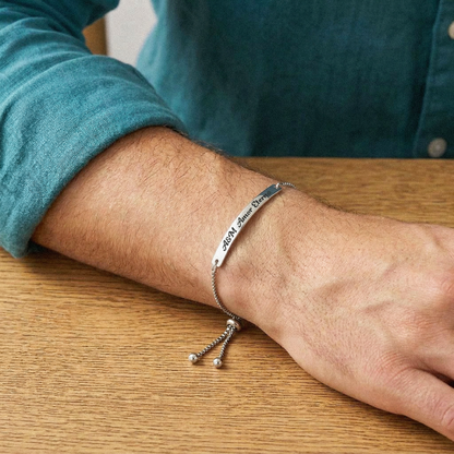Pulseira Curva Personalizada com Nome ou Frase em Aço Inox Premium