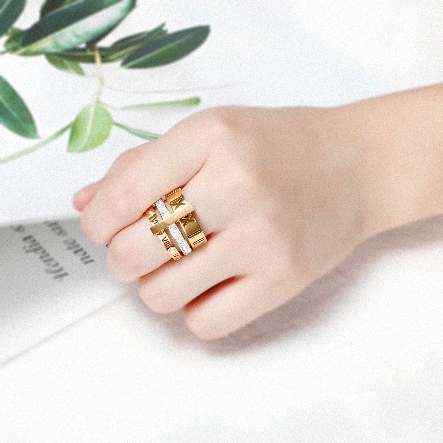 Anel Triplo Century com Algarismos Romanos em Ouro 18k