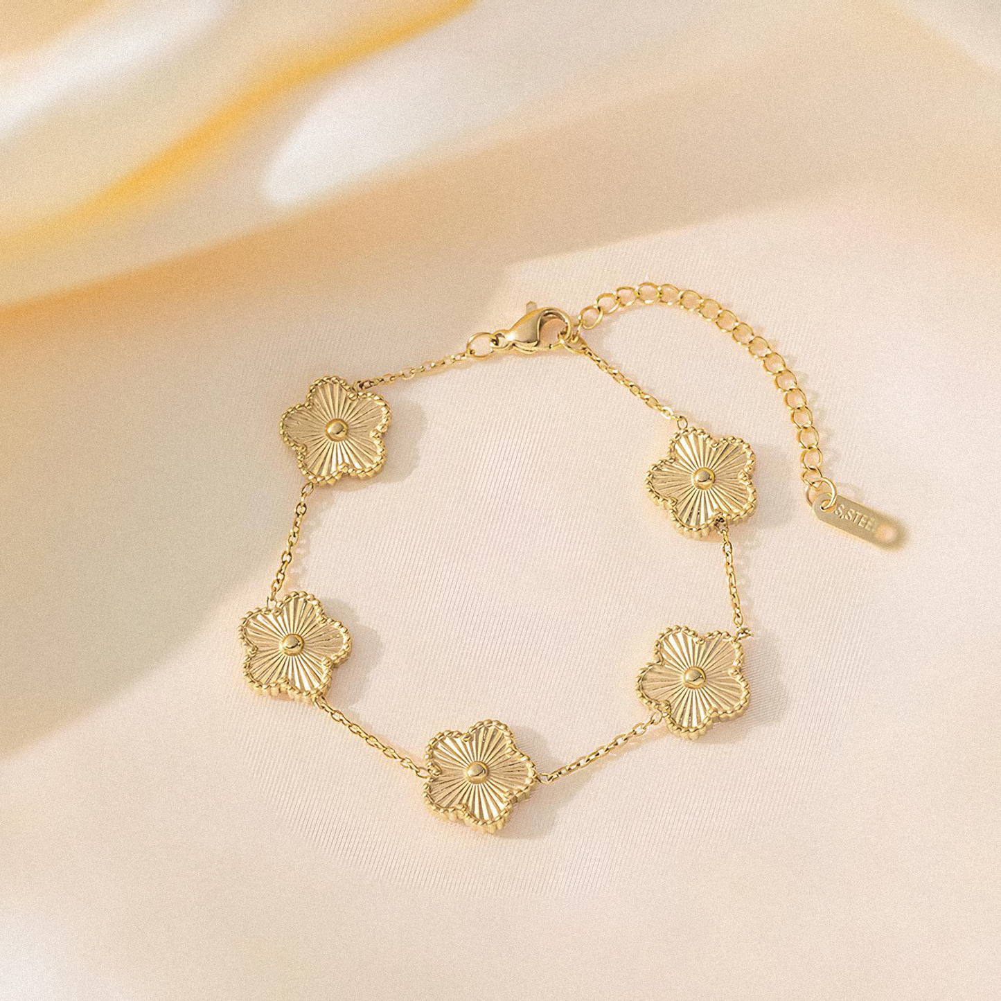 Pulseira Trevo Shine em Ouro 18k