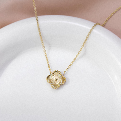 Colar Trevo Shine em Ouro 18k