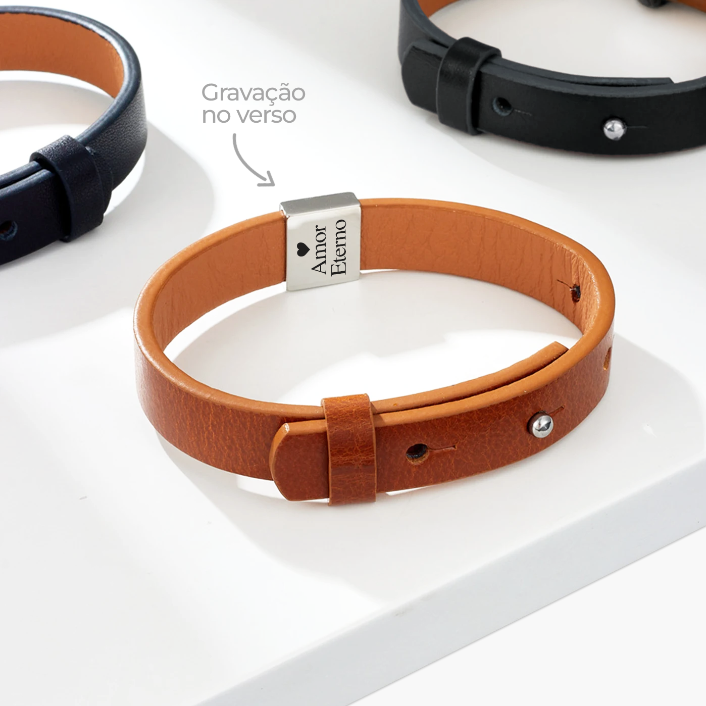 Pulseira Minimalista de Couro Personalizada com Placa em Aço Inox Premium